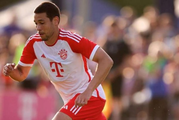 泸深A融通 记者：尤文正在关注格雷罗，弗拉霍维奇可能被加入交易